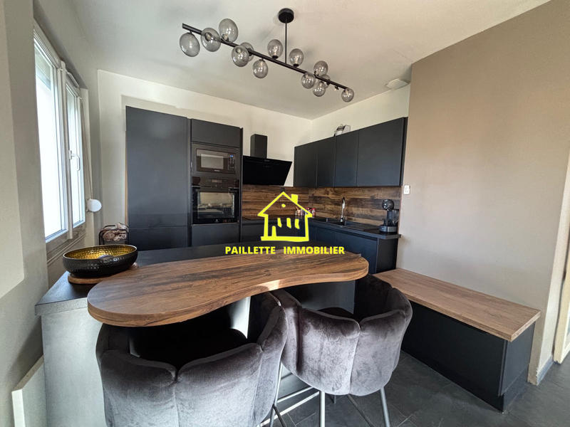 Maison - 88 m² - 4 pièces