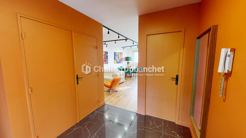 Appartement - 80 m² - 3 pièces