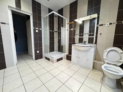 Appartement - 75 m² - 3 pièces