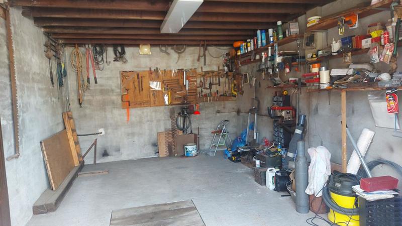 Maison - 1 149 m² - 6 pièces