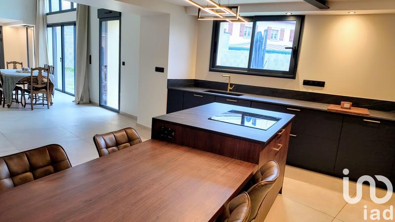 Maison - 187 m² - 5 pièces