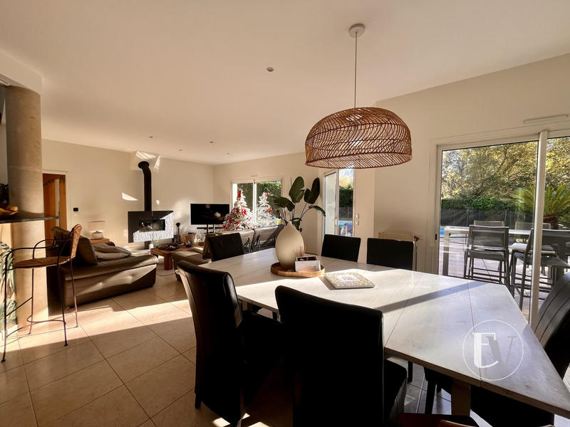 Villa - 170 m² - 6 pièces