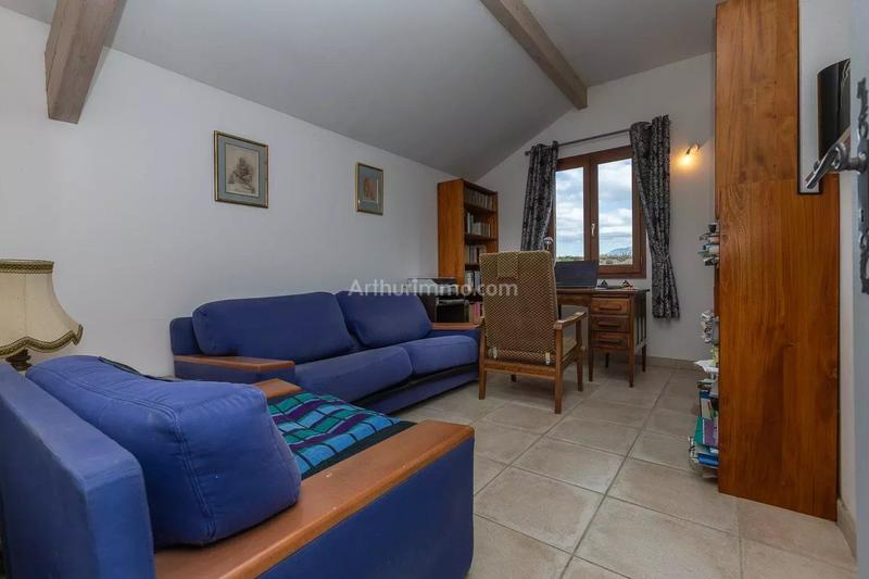 Maison - 167 m² - 6 pièces