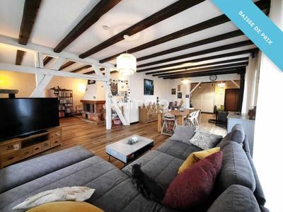 Maison - 211 m² - 7 pièces