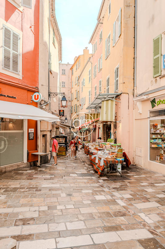 Immeuble - 135 m² - 4 pièces