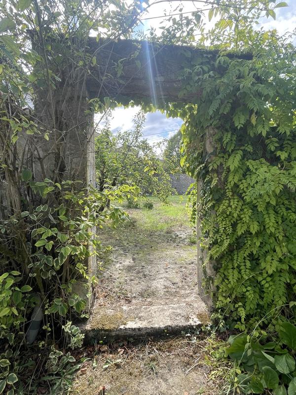 Maison - 400 m² - 10 pièces