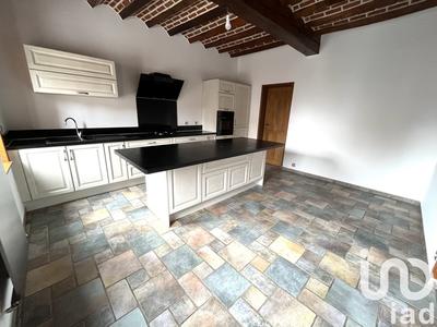 Maison - 220 m² - 6 pièces