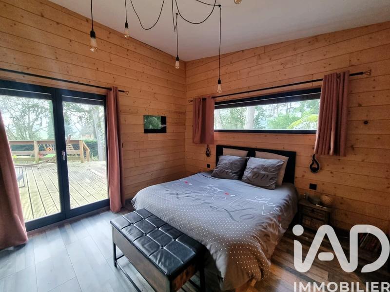 Maison - 185 m² - 8 pièces