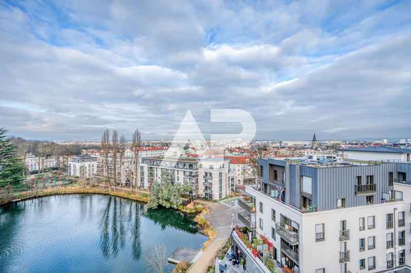 Appartement - 91 m² - 4 pièces