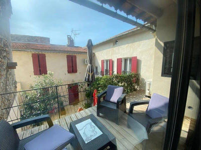 Mas - 248 m² - 9 pièces