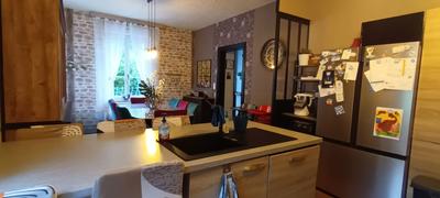 Maison - 180 m² - 10 pièces