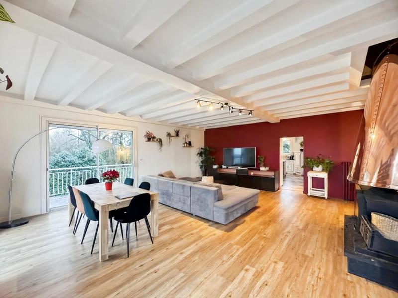 Maison - 309 m² - 10 pièces