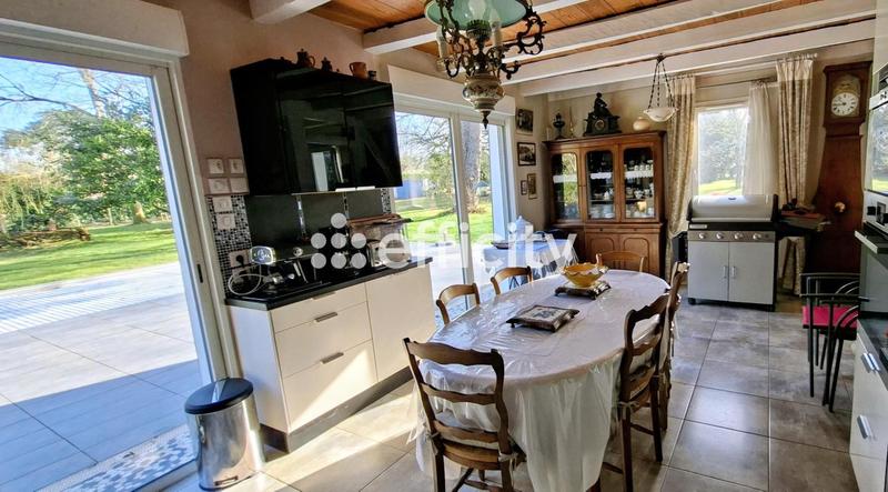 Maison traditionnelle - 101 m² - 4 pièces