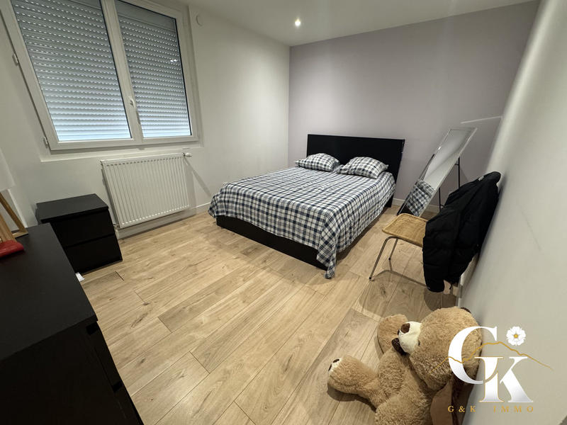 Maison - 137 m² - 7 pièces