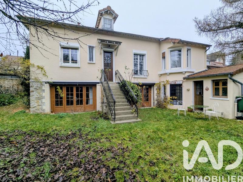 Maison - 140 m² - 6 pièces