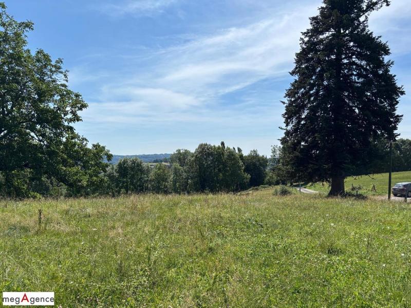 Terrain constructible - 2 810 m²