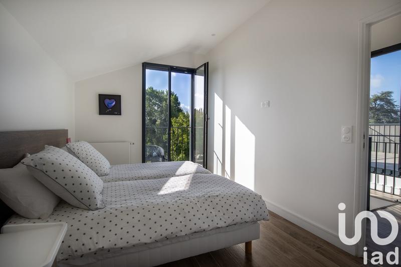 Maison de maîtres - 208 m² - 9 pièces