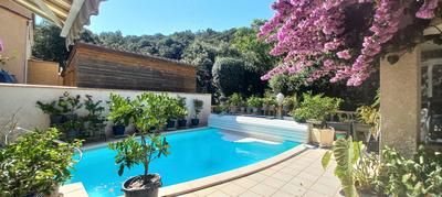 Villa - 155 m² - 6 pièces