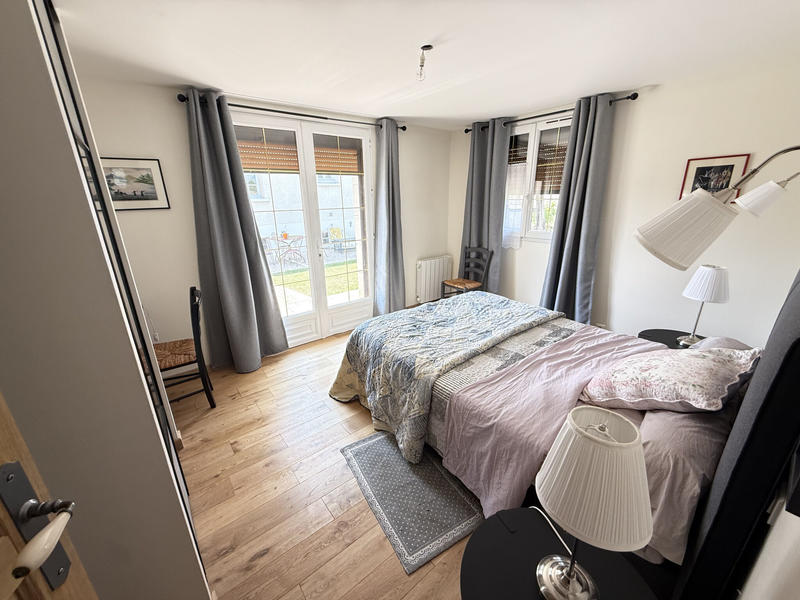 Maison - 225 m² - 11 pièces