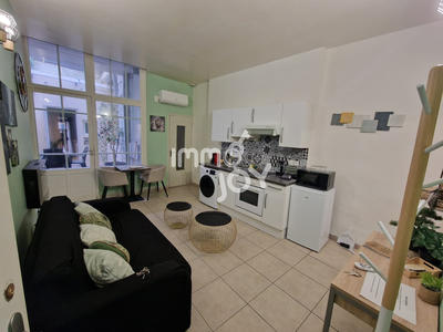 Immeuble - 170 m² - 8 pièces