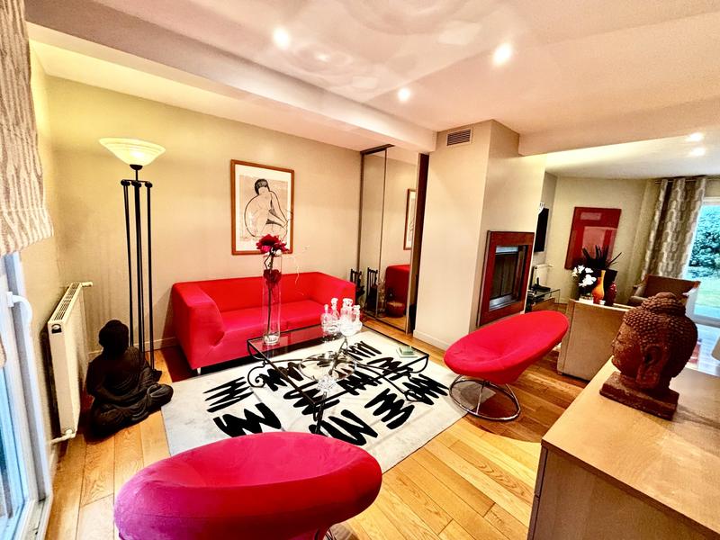 Maison - 121 m² - 6 pièces