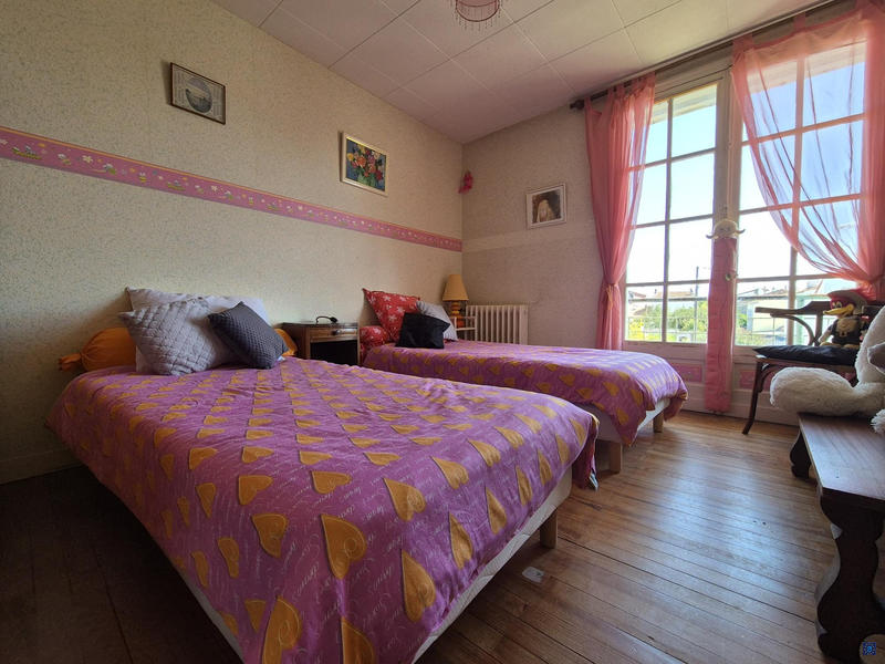 Maison - 190 m² - 7 pièces