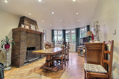 Maison - 191 m² - 8 pièces