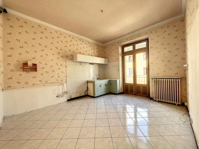 Immeuble - 1 050 m² - 9 pièces