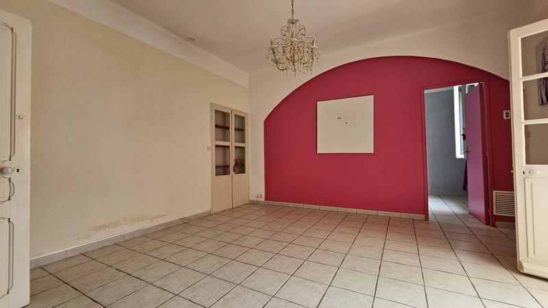 Maison ancienne - 210 m² - 7 pièces