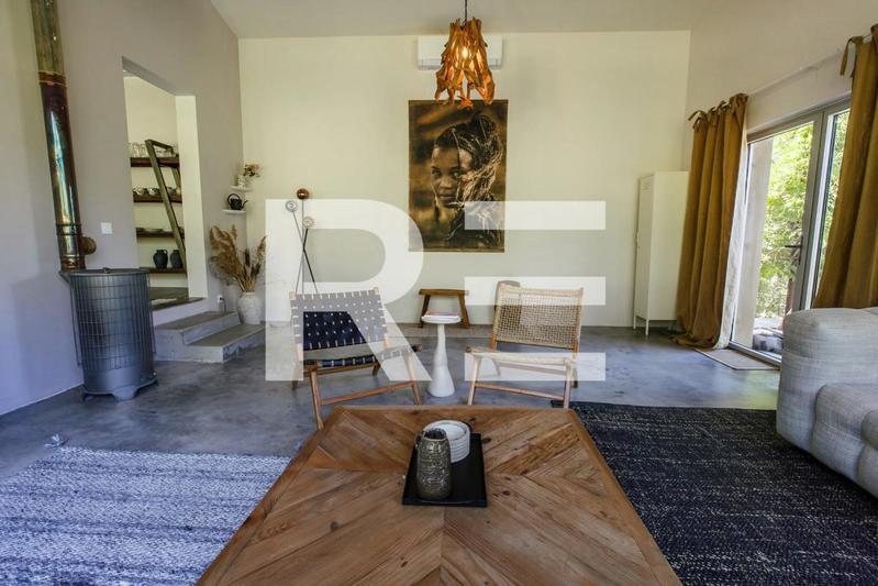 Maison d'architecte - 239 m² - 8 pièces