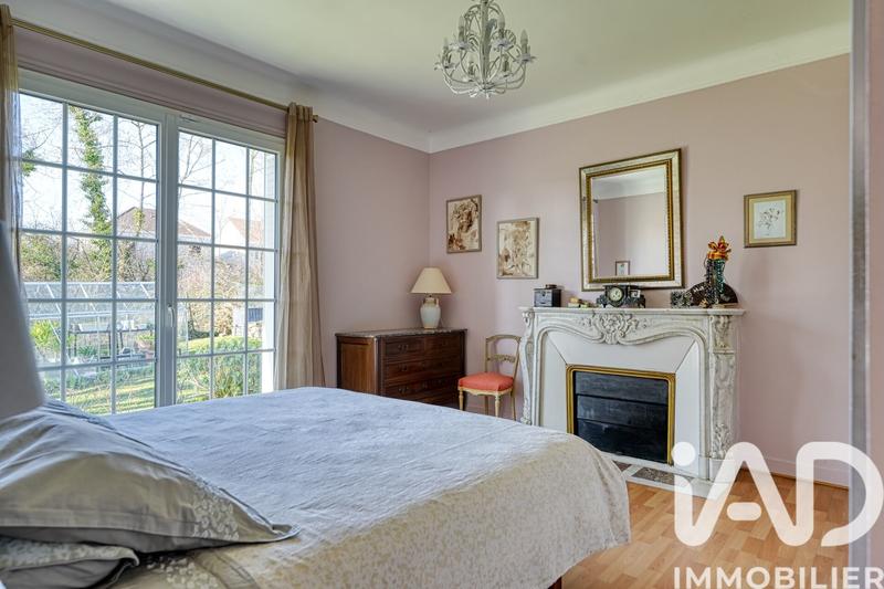 Maison - 200 m² - 8 pièces