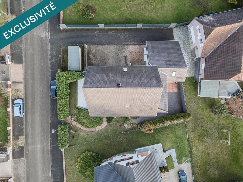 Maison - 221 m² - 5 pièces