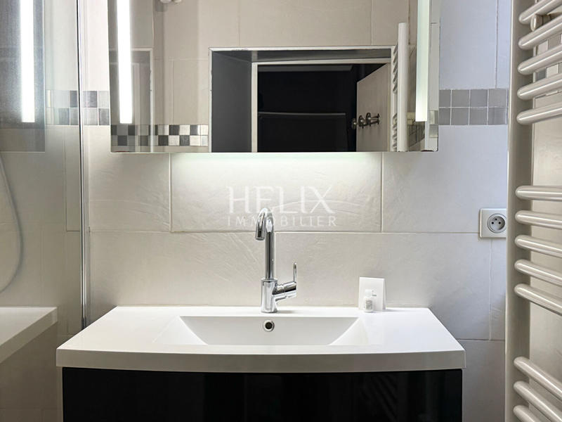 Appartement - 98 m² - 5 pièces