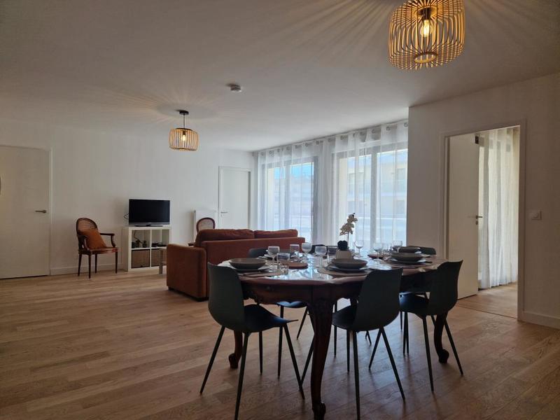 Appartement - 81 m² - 3 pièces