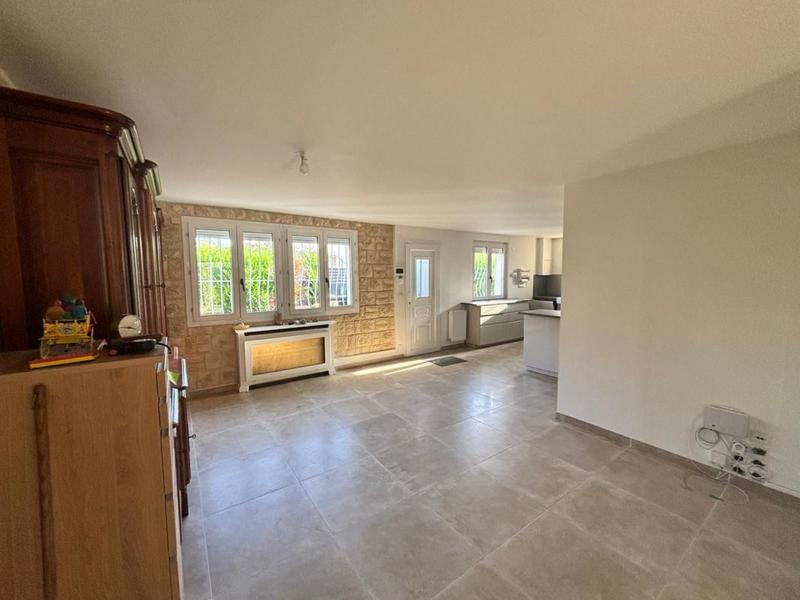 Maison - 93 m² - 4 pièces