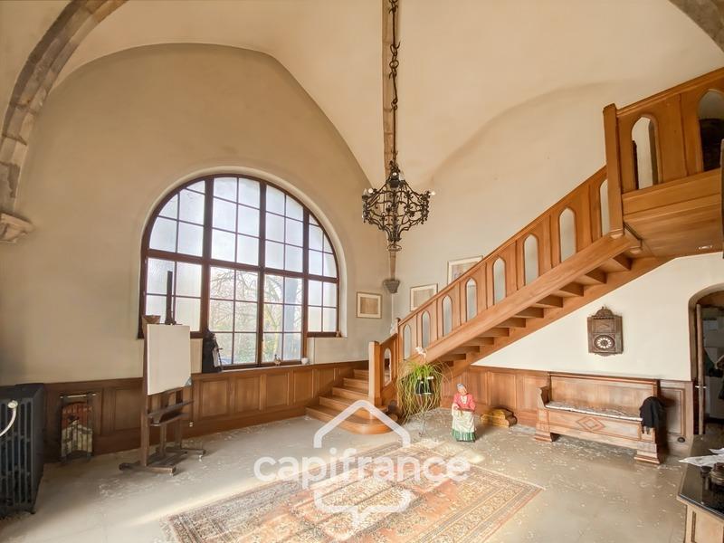 Maison - 318 m² - 8 pièces