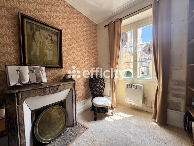 Maison - 250 m² - 11 pièces