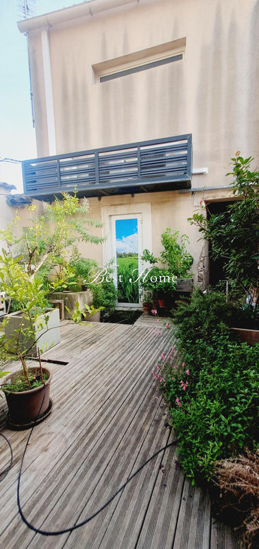 Local commercial - 100 m² - 4 pièces