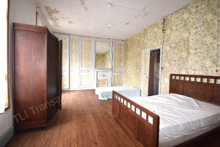 Maison - 325 m² - 9 pièces