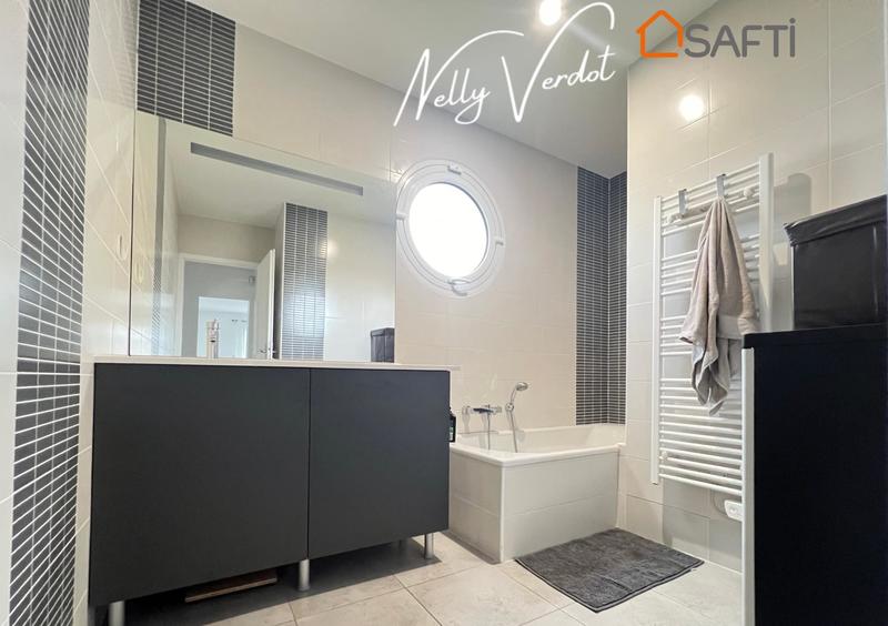 Maison - 100 m² - 4 pièces