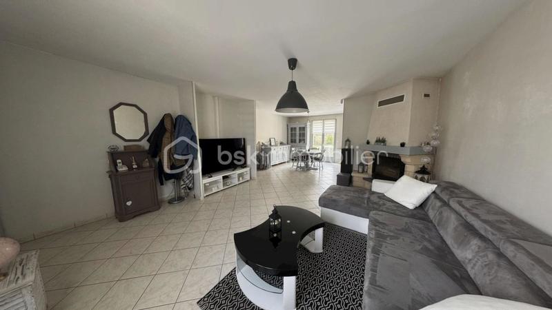 Maison traditionnelle - 99 m² - 4 pièces