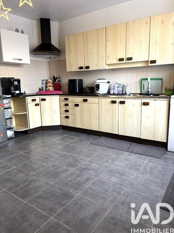 Maison - 90 m² - 5 pièces