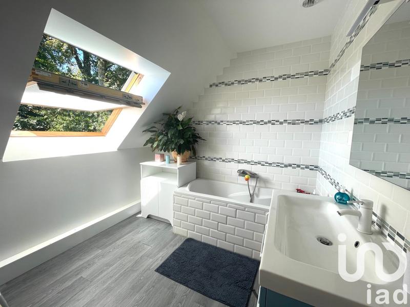 Maison - 102 m² - 5 pièces