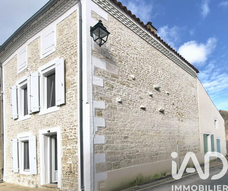 Maison - 91 m² - 5 pièces