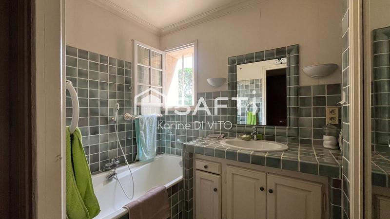 Maison - 172 m² - 8 pièces