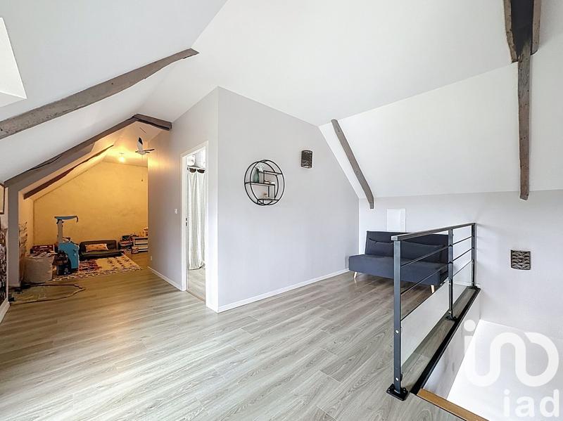 Maison - 210 m² - 7 pièces