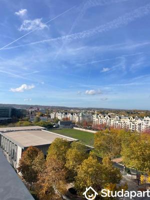 Chambre - 9 m² - 1 pièce