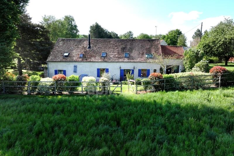 Maison - 215 m² - 9 pièces