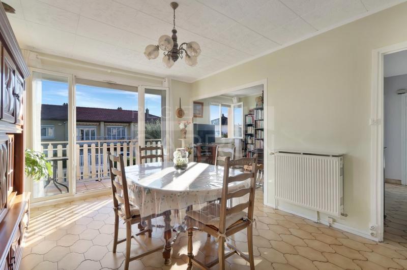 Maison - 105 m² - 4 pièces