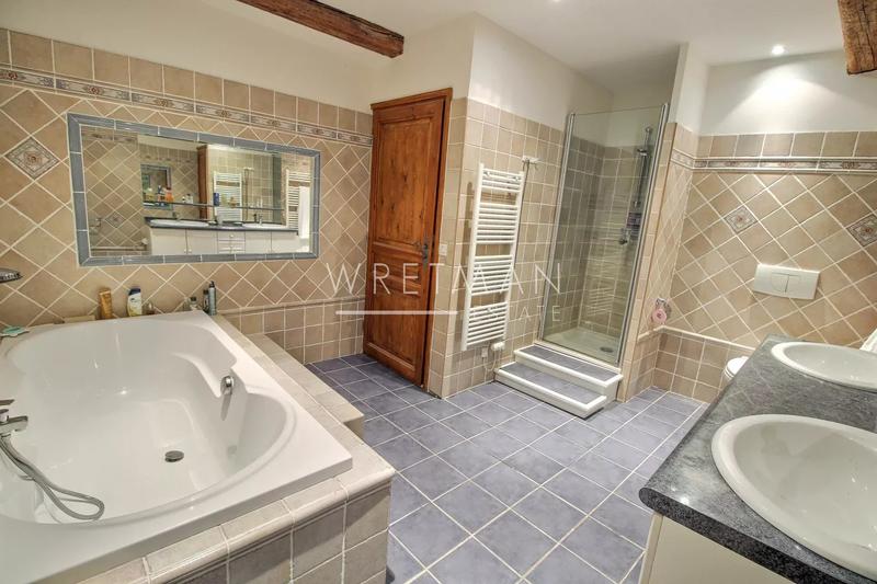 Maison de village - 124 m² - 4 pièces